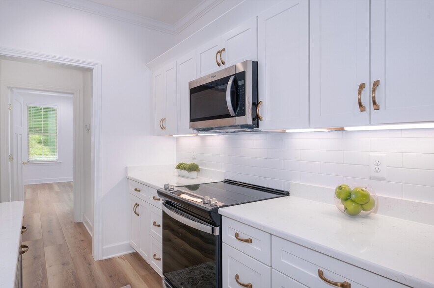 Building Photo - 116 Nickolas Cir