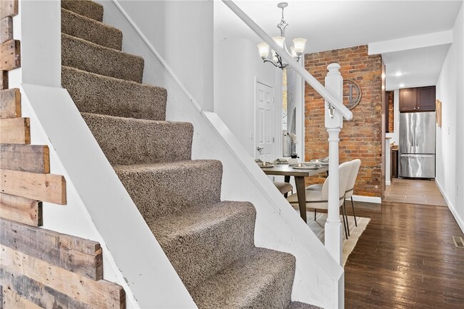 Building Photo - 1317 Sandusky St