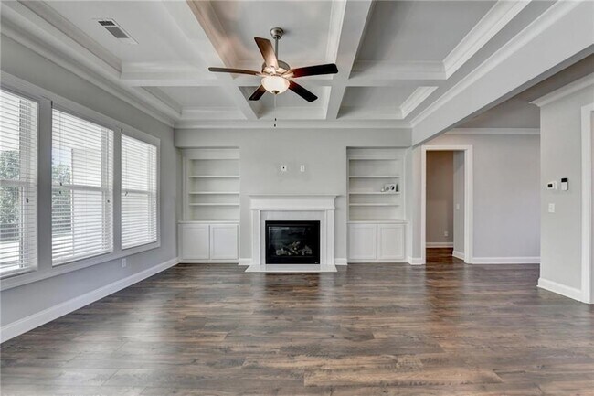 Building Photo - 840 Champagne Ln