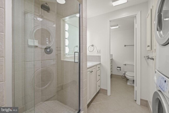 Building Photo - 8340 Greensboro Dr