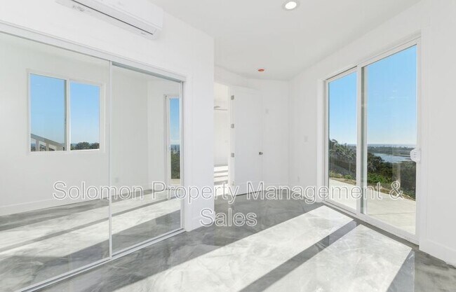 Building Photo - 2150 Bulrush Ln