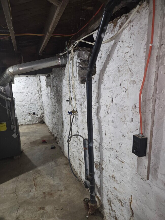 Building Photo - 5529 Michigan Ave