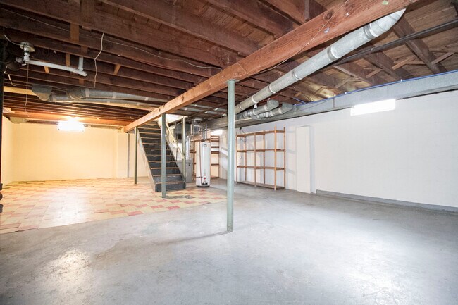 Building Photo - 1421 Pennelwood Dr