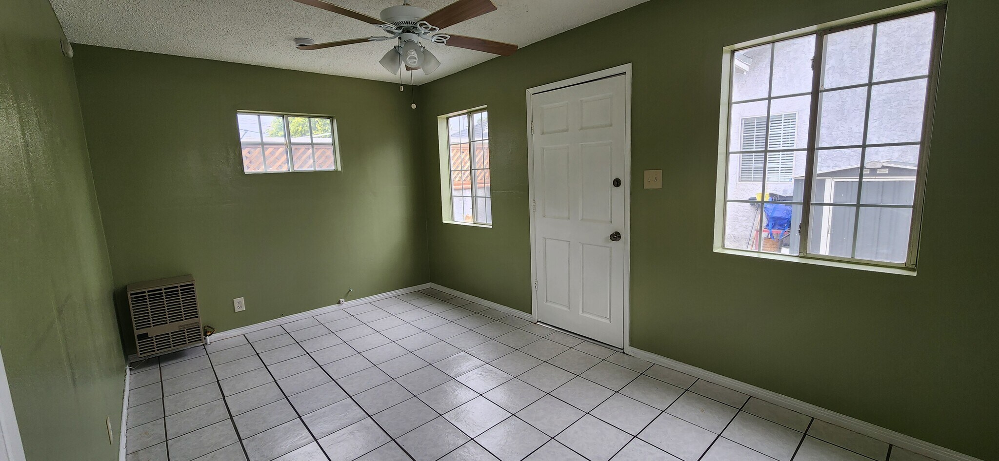 Living Room - 5829 1/2 Cimarron St