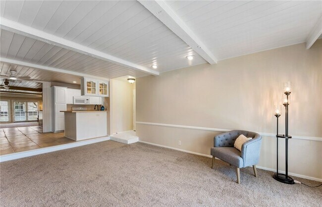 Building Photo - 21372 Brookhurst St