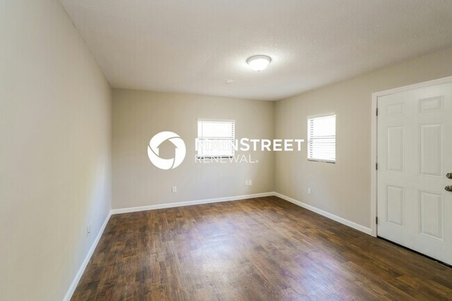 Building Photo - 4 Bedroom Pet-Friendly Home in NEW PORT RICHEY, FL with Main Street Renewal