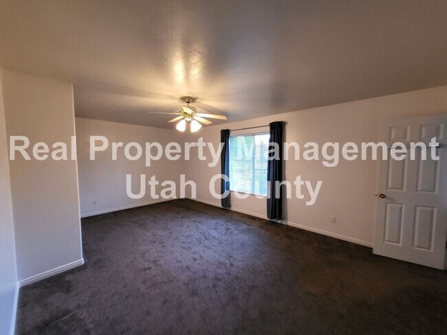 Building Photo - 572 S 1750 E St