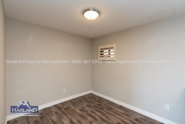 Building Photo - 7514 Girard Ave