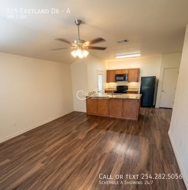 Building Photo - 815 Eastland Dr