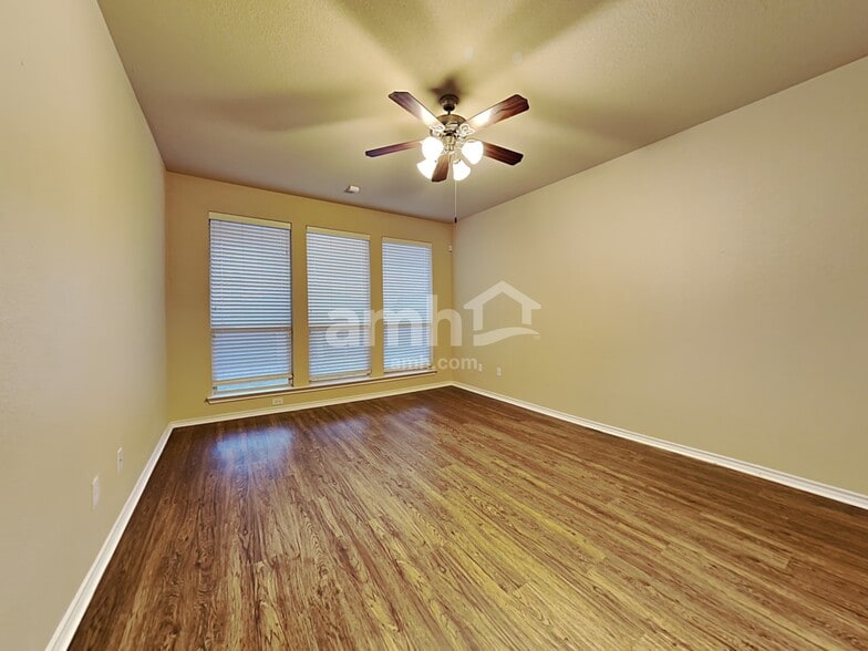 Building Photo - 4525 Lacewood Dr