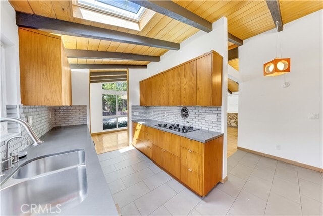 Building Photo - 16439 Kingsbury St