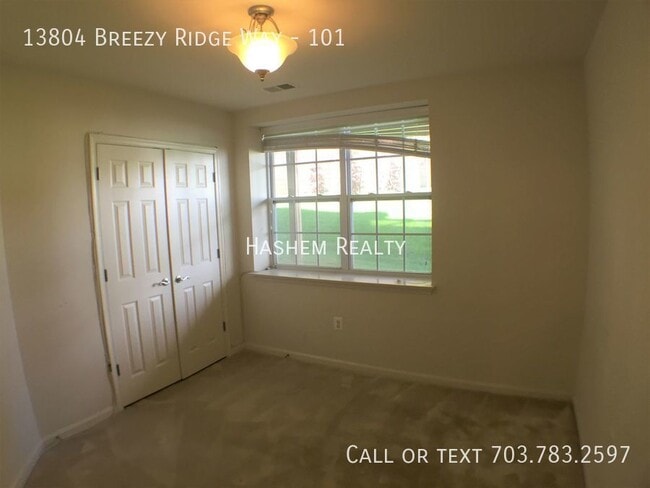 Building Photo - 13804 Breezy Ridge Way