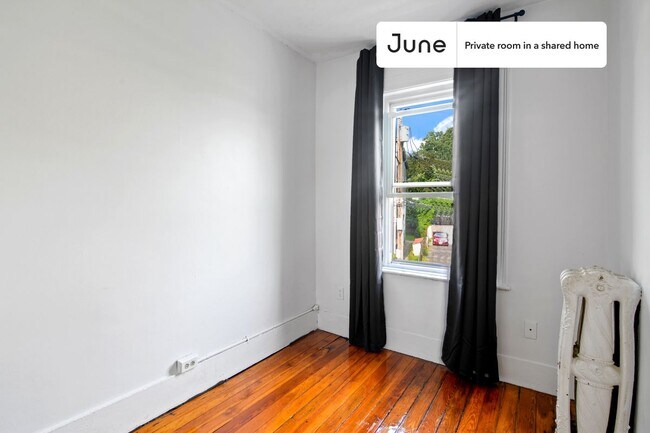 Primary Photo - Room in Shared 6 bed/2 bath home