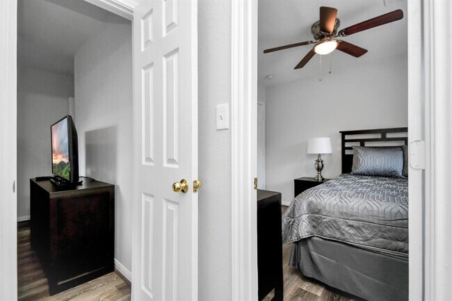 Building Photo - 8106 Rhobell St