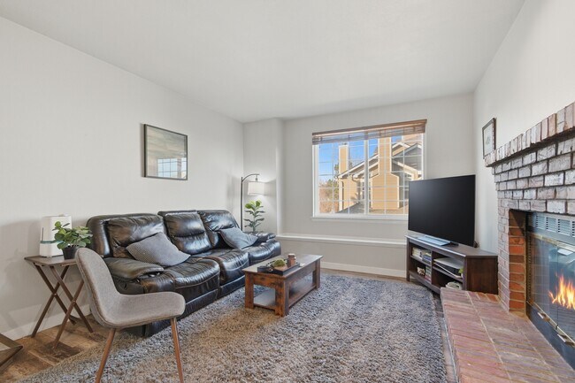 Building Photo - 4760 S Wadsworth Blvd