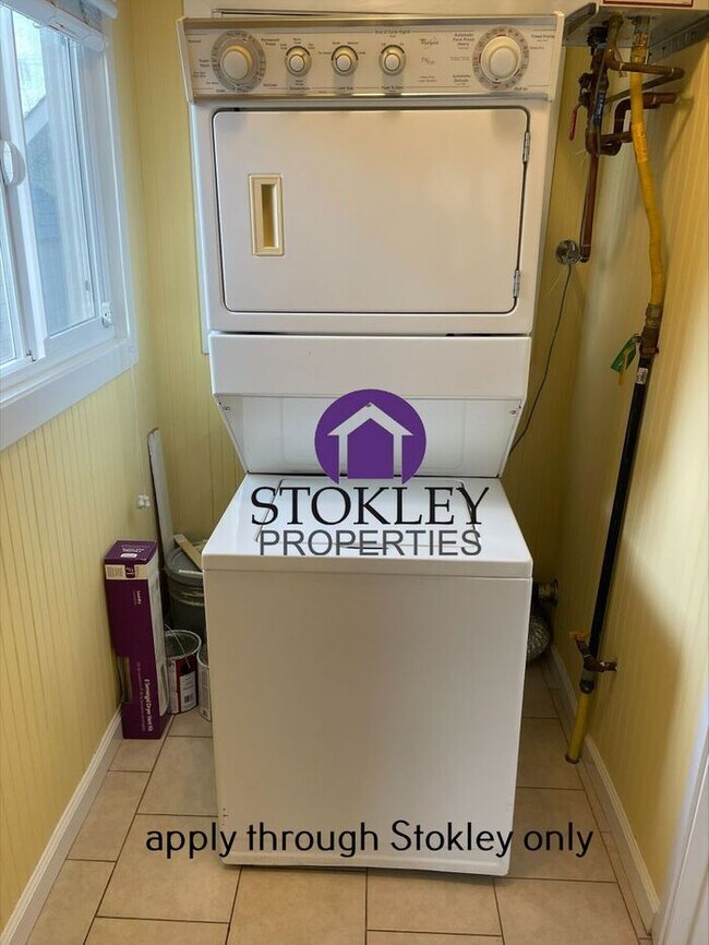 Building Photo - Stokley Properties Presents 608 B Street A...
