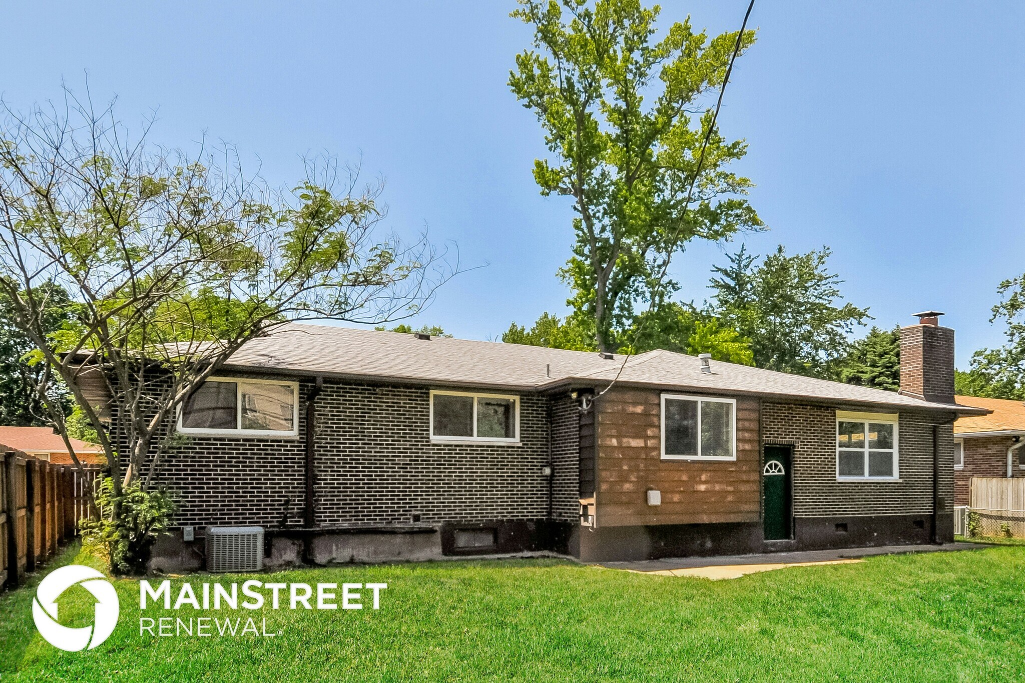 Building Photo - 1120 Spring Valley Dr