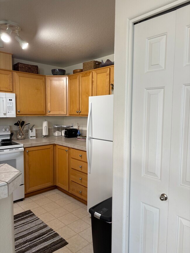 Building Photo - 15150 SW Mallard Dr
