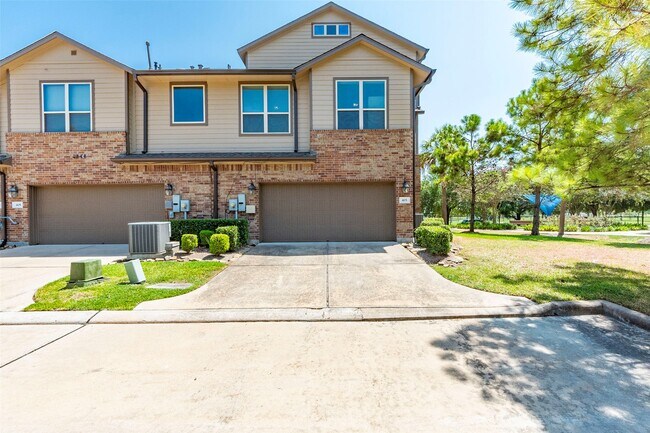 Building Photo - 403 Marina View Dr