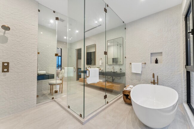 Building Photo - 9031 Alto Cedro Dr