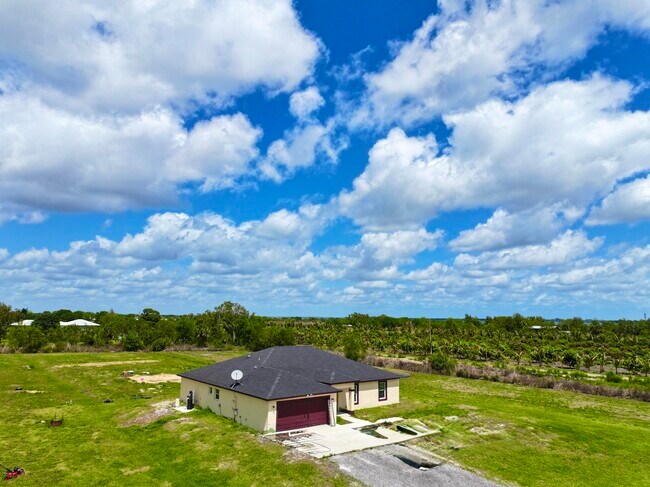 Building Photo - 20365 Marie Ct