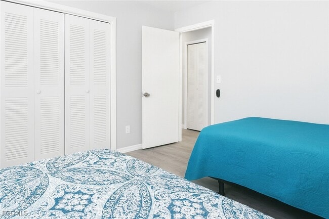 Building Photo - 4534 SE 5th Pl