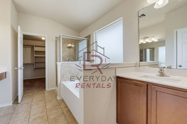 Building Photo - 9701 Raeburn Court