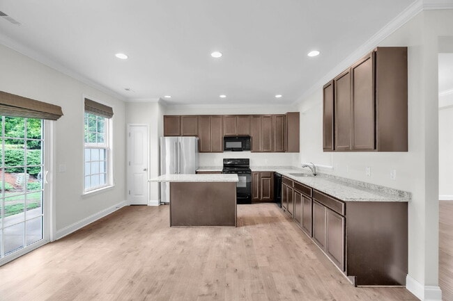 Building Photo - Luxury 3BR/2.5BA Townhome in Riverside Area with Modern Upgrades $1,850/mo rent