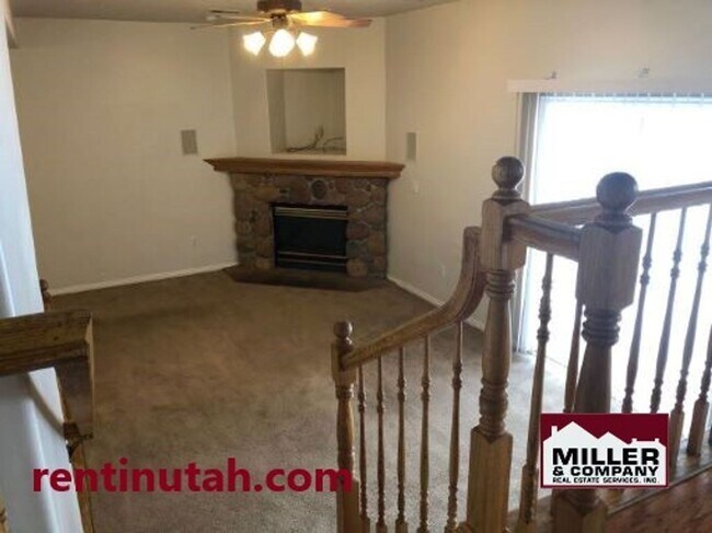Building Photo - Former Model home in Layton For Rent!