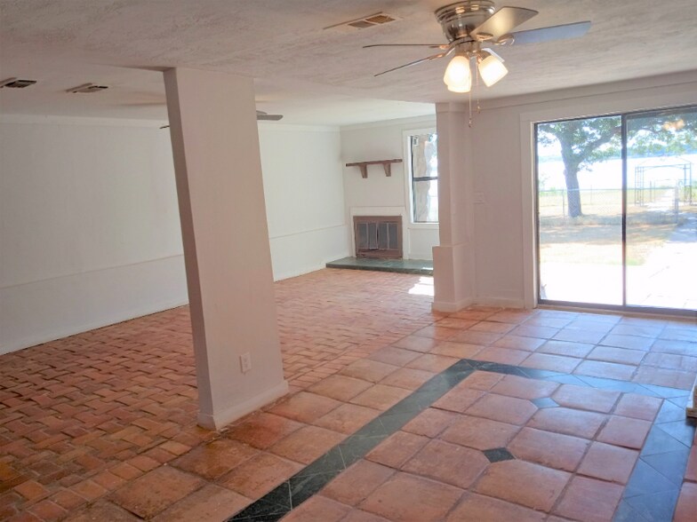 Building Photo - 9142 Co Rd 197