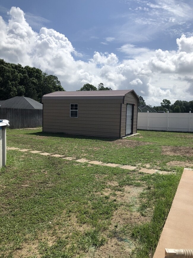 Building Photo - Spacious and Charming 3-Bedroom Home - Ludowici, GA