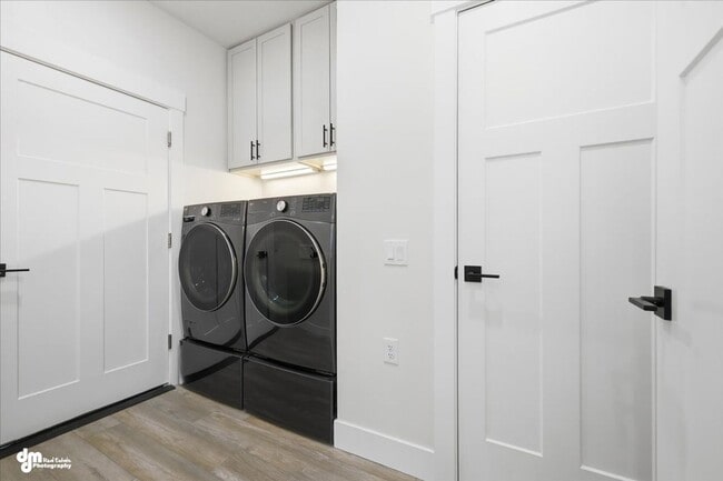 Building Photo - Fully ADA Accessible Home!