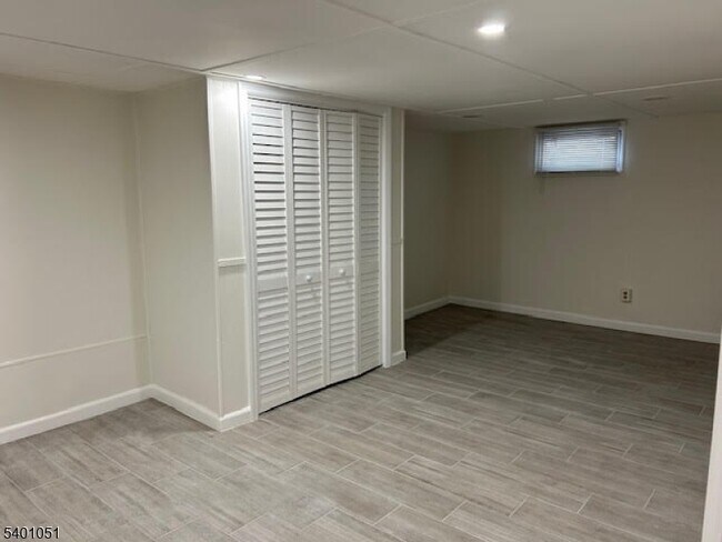 Building Photo - 1138 Raritan Rd