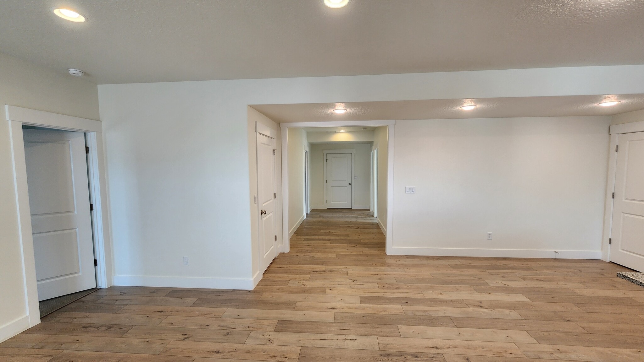 Hallway to BR1, BR2, Storage, and Bathroom - 1467 N Orchard Ridge Ln
