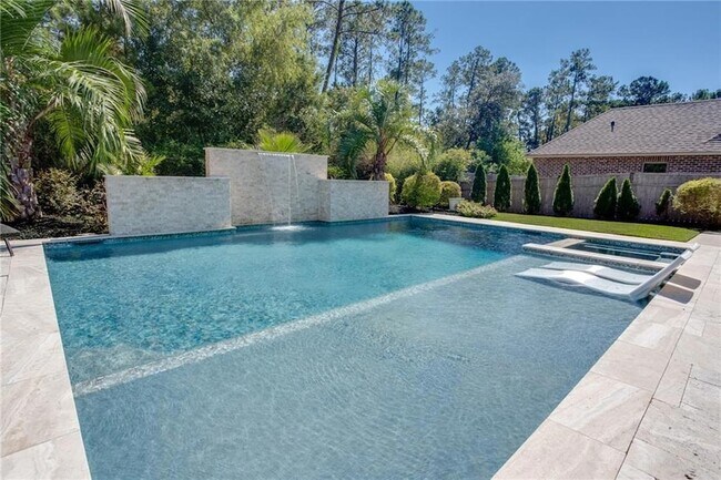 Building Photo - 306 Palermo Dr