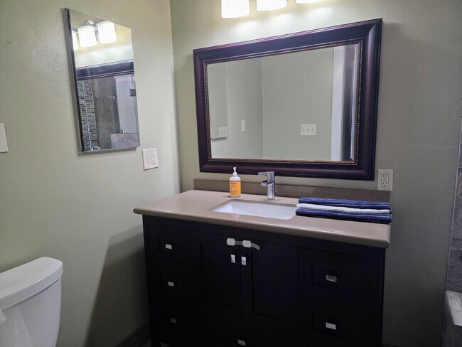 Building Photo - Compound-Style Mountain Living at Its Finest — Spacious Main Home + Brand-New Modern One-Bedroom ...