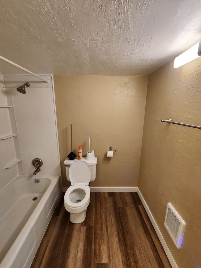 Building Photo - 2bdrm/1ba Single-level home in Ronan