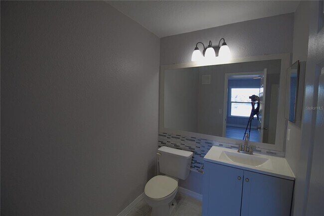 Building Photo - 8837 Latrec Ave