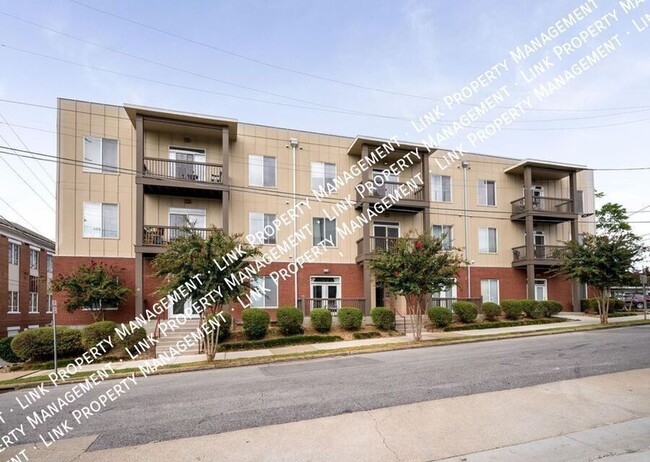 Building Photo - HOLIDAY SPECIAL December FREE! 2 Bedroom w...