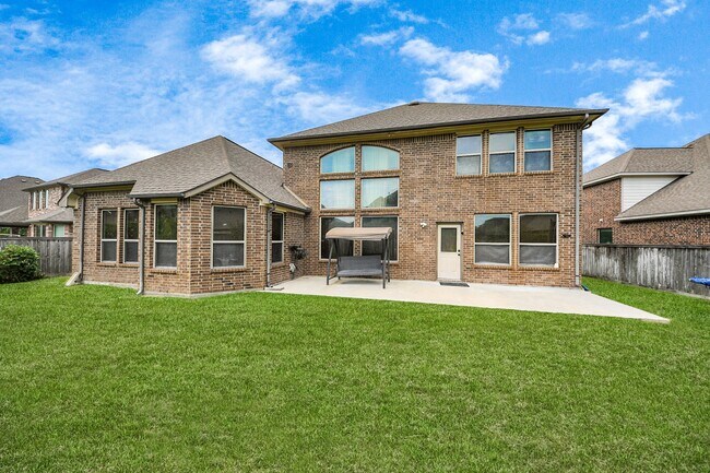 Building Photo - 26407 Wooded Hollow Ln