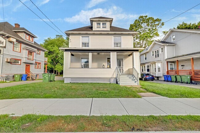 Primary Photo - 100 Academy Ave