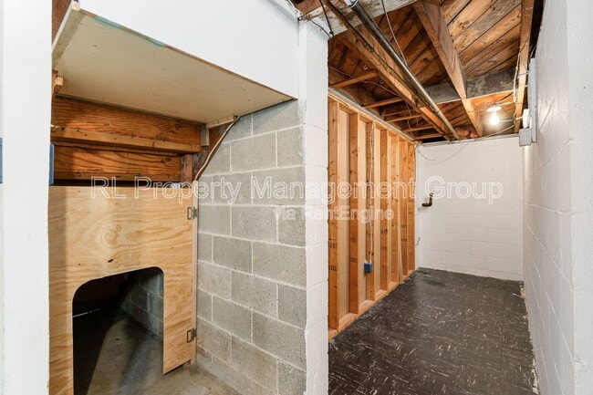 Building Photo - 459 Blenheim Rd