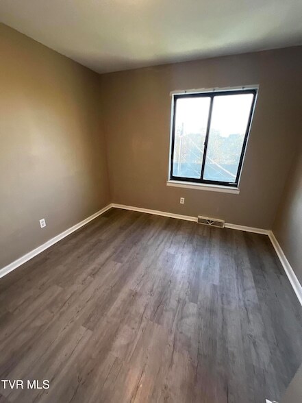 Building Photo - 1419 Colony Park Dr