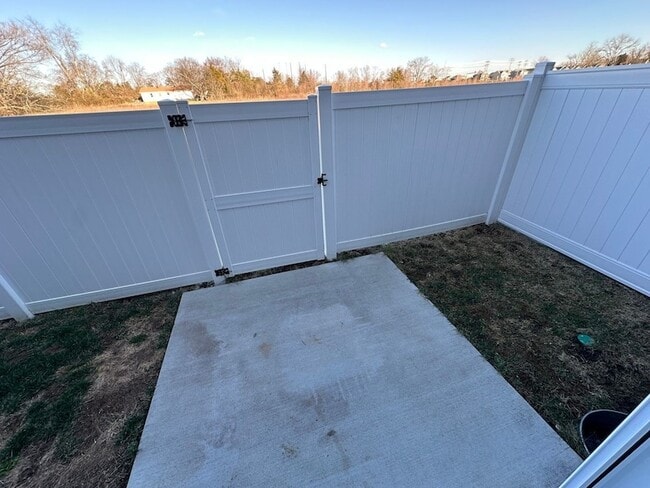 Building Photo - 717 Mickelson Wy