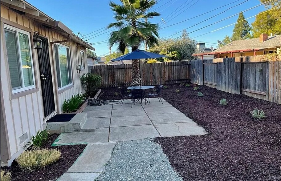 Building Photo - 2669 Chassella Way