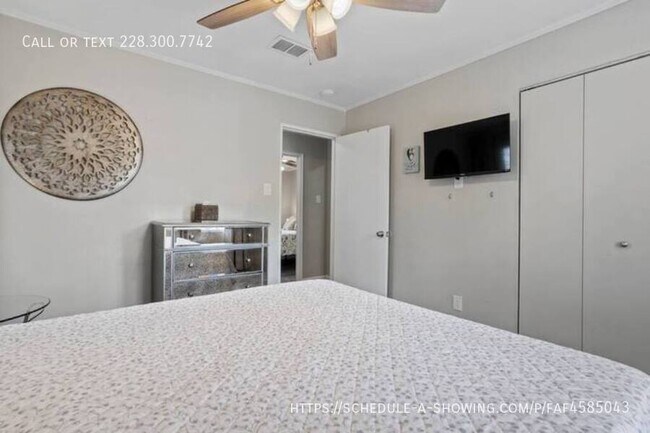 Building Photo - 1807 Curcor Dr