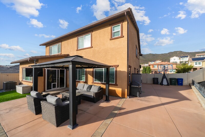 Building Photo - 35886 Esperia Way