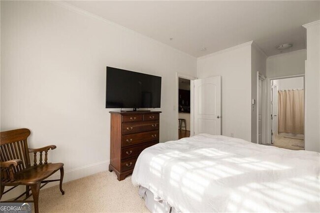 Building Photo - 1055 Piedmont Ave NE
