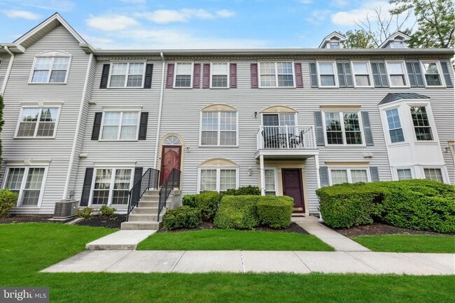 Building Photo - 71 Chambord Ct