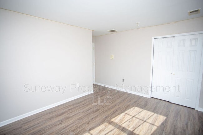 Building Photo - 102 Brandywine Dr